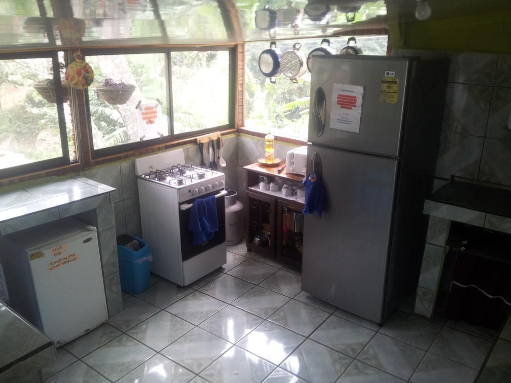 Hostel Monteverde Backpackers Exteriör bild