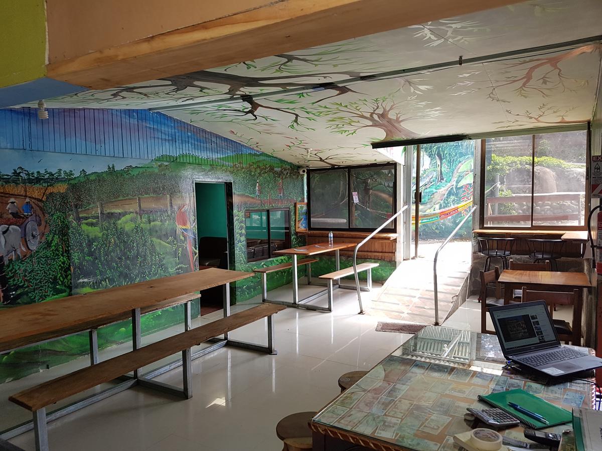 Hostel Monteverde Backpackers Exteriör bild