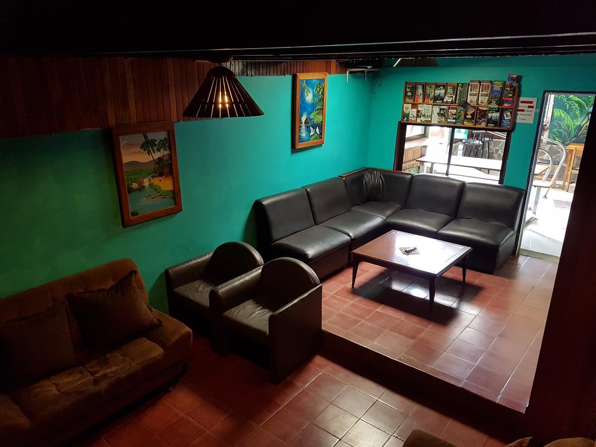 Hostel Monteverde Backpackers Exteriör bild